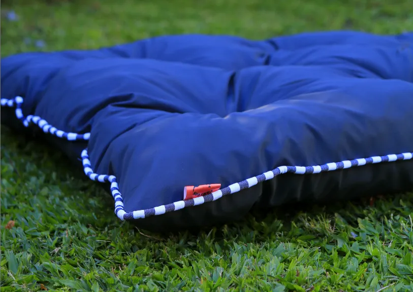 Cama rectangular antidesgarro resistente para perros - fabricación propia