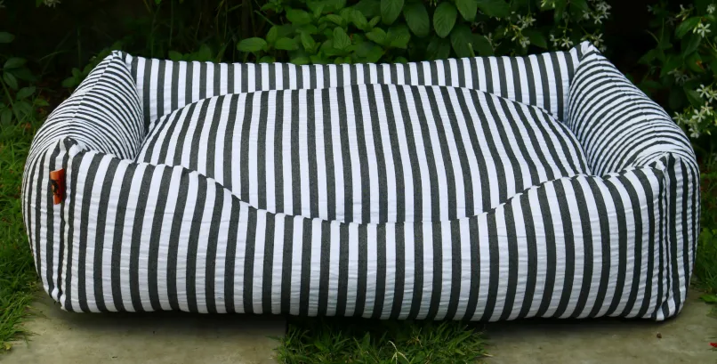 Cama rectangular jacquard para mascotas - Cariños Argentinos